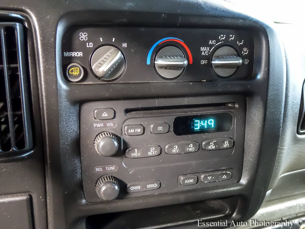 Used 2002 GMC Savana 2500 w/ Marketing Option Pkg 2 RWD image 13