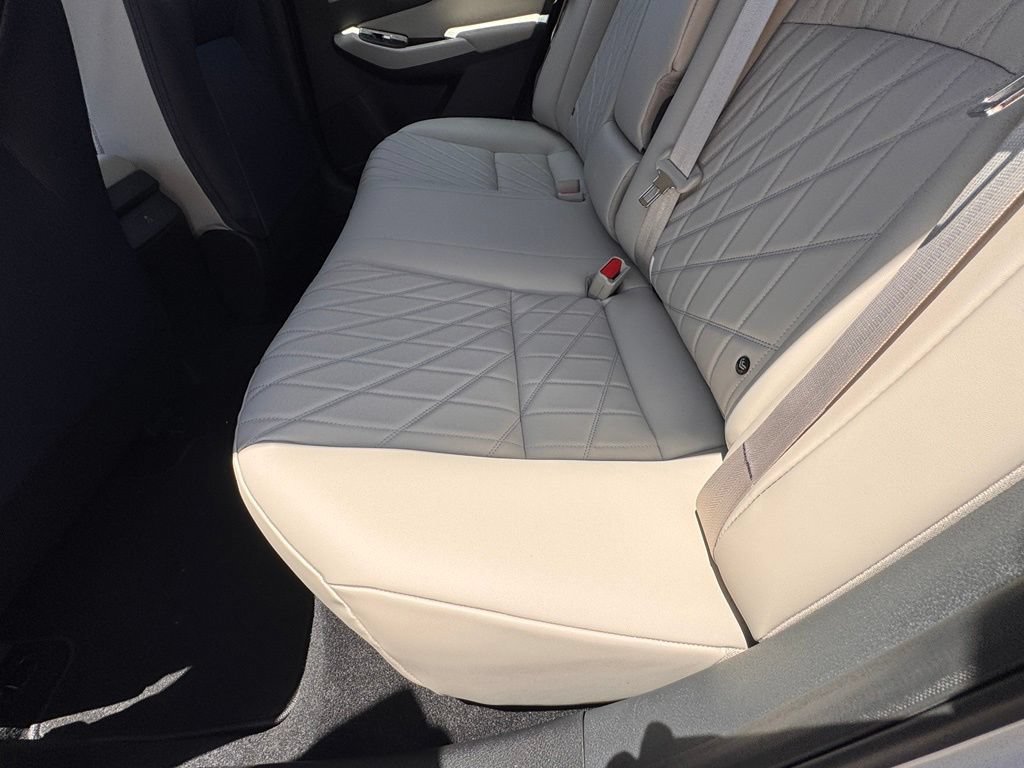 New 2026 Nissan Sentra SL w/ Floor Mat Package FWD image 20