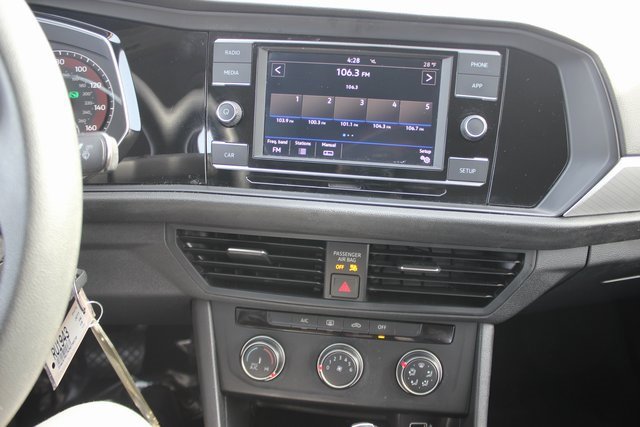 Used 2019 Volkswagen Jetta S w/ Driver Assistance Package image 4