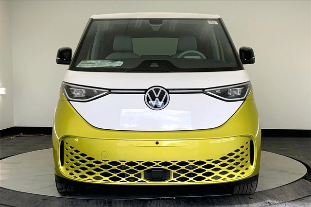 New 2025 Volkswagen ID. Buzz 1st Edition image 3