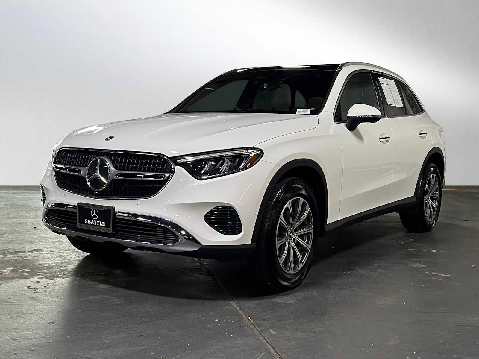 Certified 2026 Mercedes-Benz GLC 300 4MATIC image 8