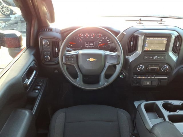 Used 2024 Chevrolet Silverado 2500 Custom w/ Custom Value Package image 7