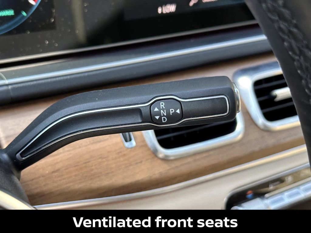 Used 2022 Mercedes-Benz GLS 450 4MATIC image 28