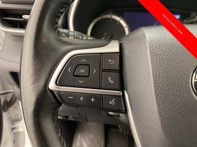 Used 2023 Toyota Highlander XSE AWD/4WD image 17