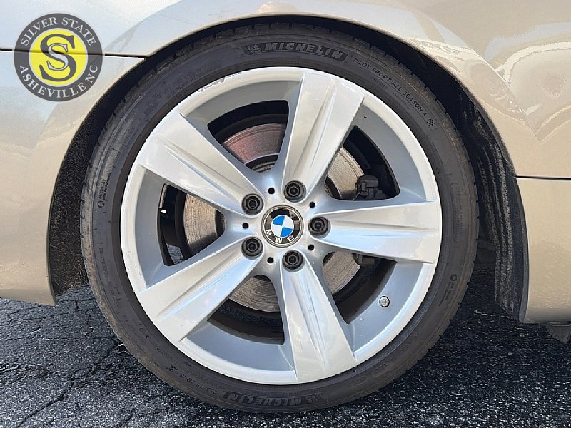 Used 2007 BMW 335i Convertible image 9