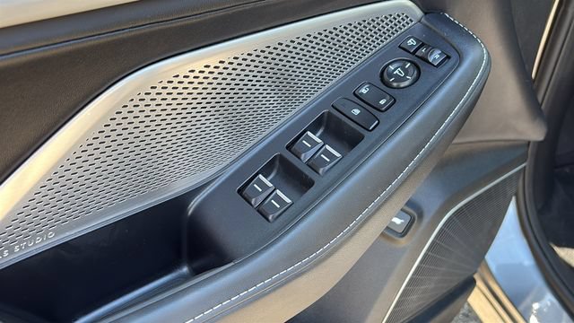 Used 2023 Acura MDX SH-AWD w/ Technology Package image 10