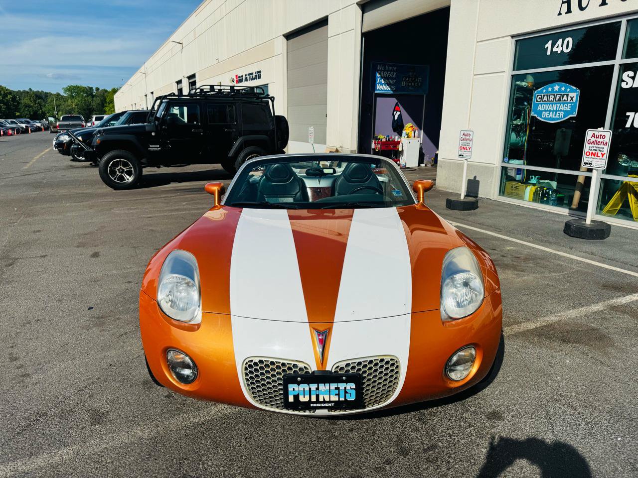 Used 2006 Pontiac Solstice Convertible w/ Premium Package RWD image 3