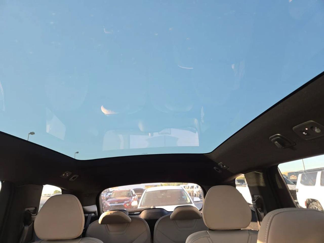 Used 2025 Volvo EX90 Plus w/ Protection Package Premier AWD/4WD image 12