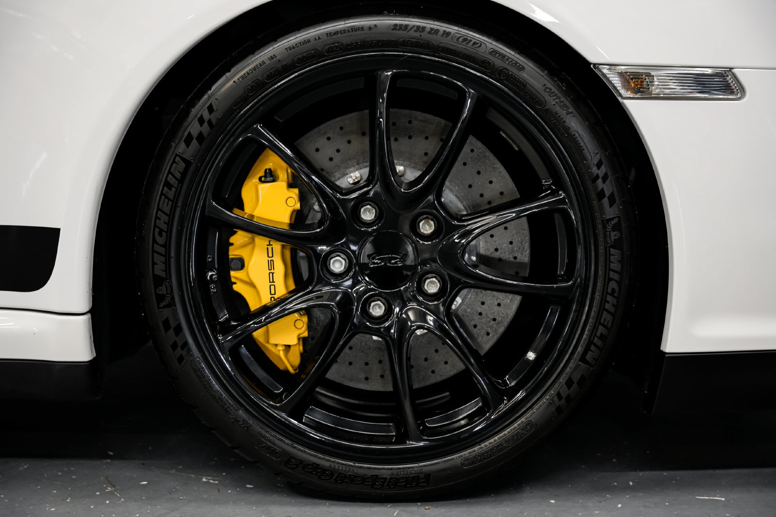 Used 2007 Porsche 911 GT3 RS RWD image 47