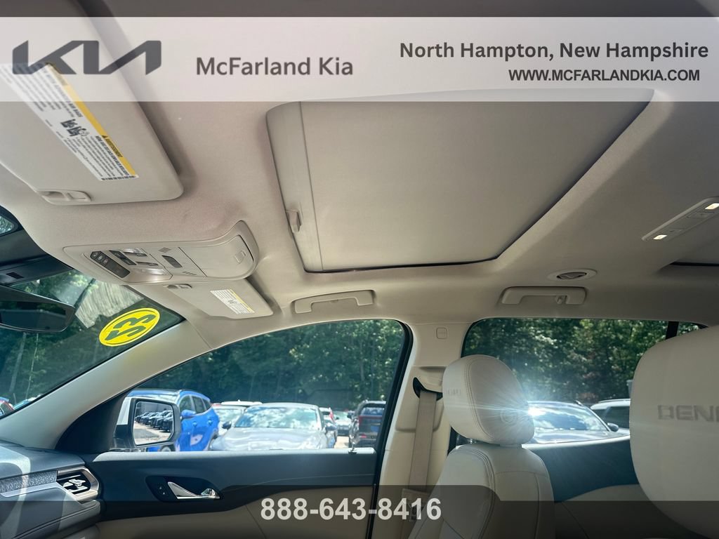 Used 2023 GMC Acadia Denali w/ Denali Technology Package AWD/4WD image 26