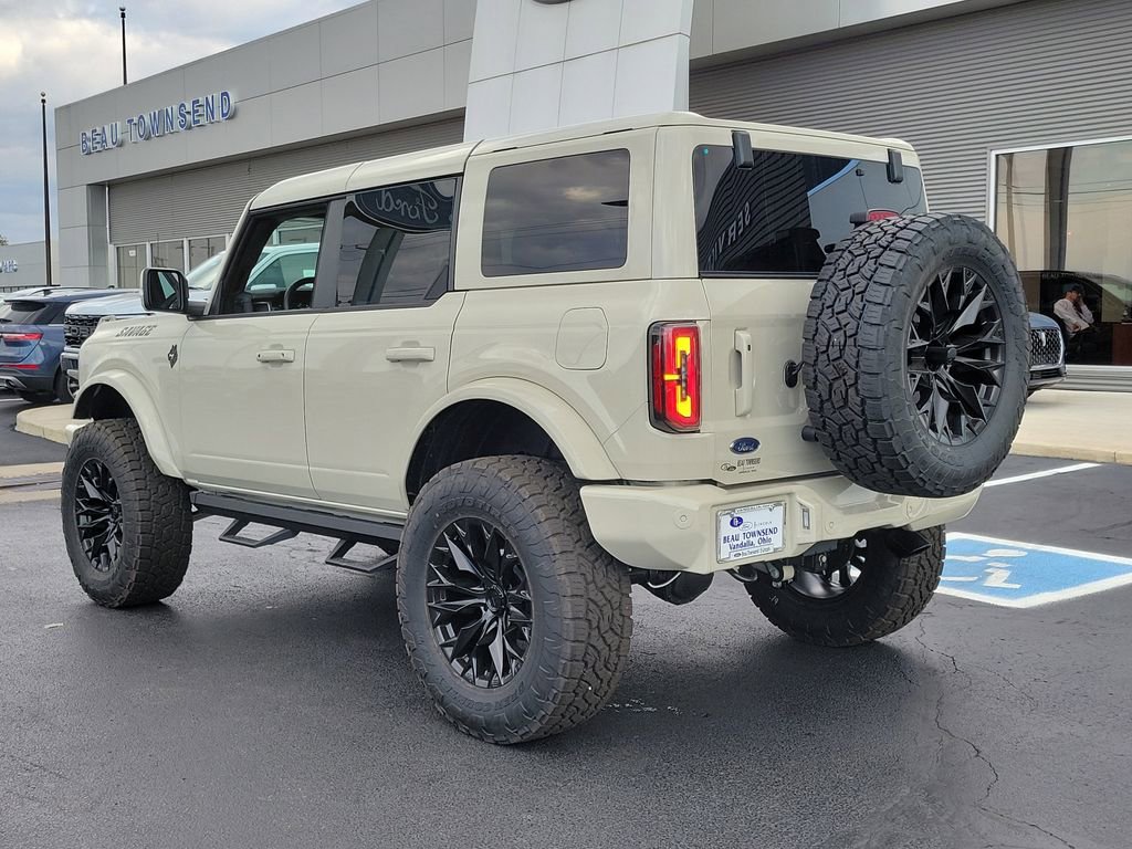 New 2025 Ford Bronco Outer Banks image 6