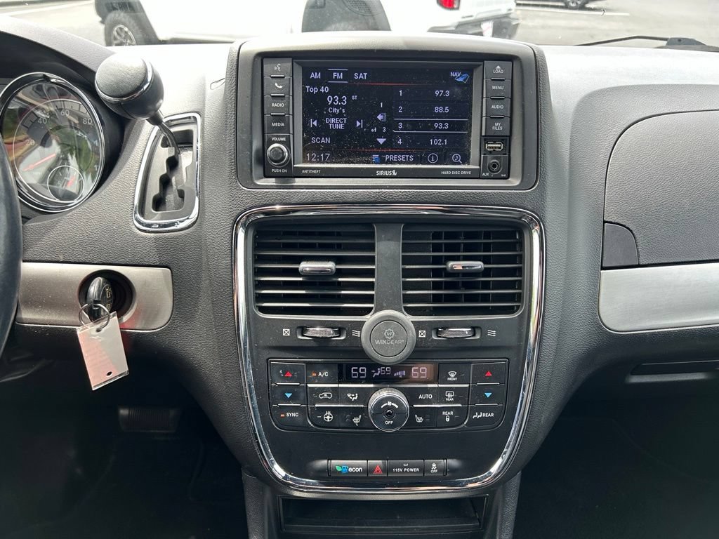 Used 2018 Dodge Grand Caravan GT FWD image 25