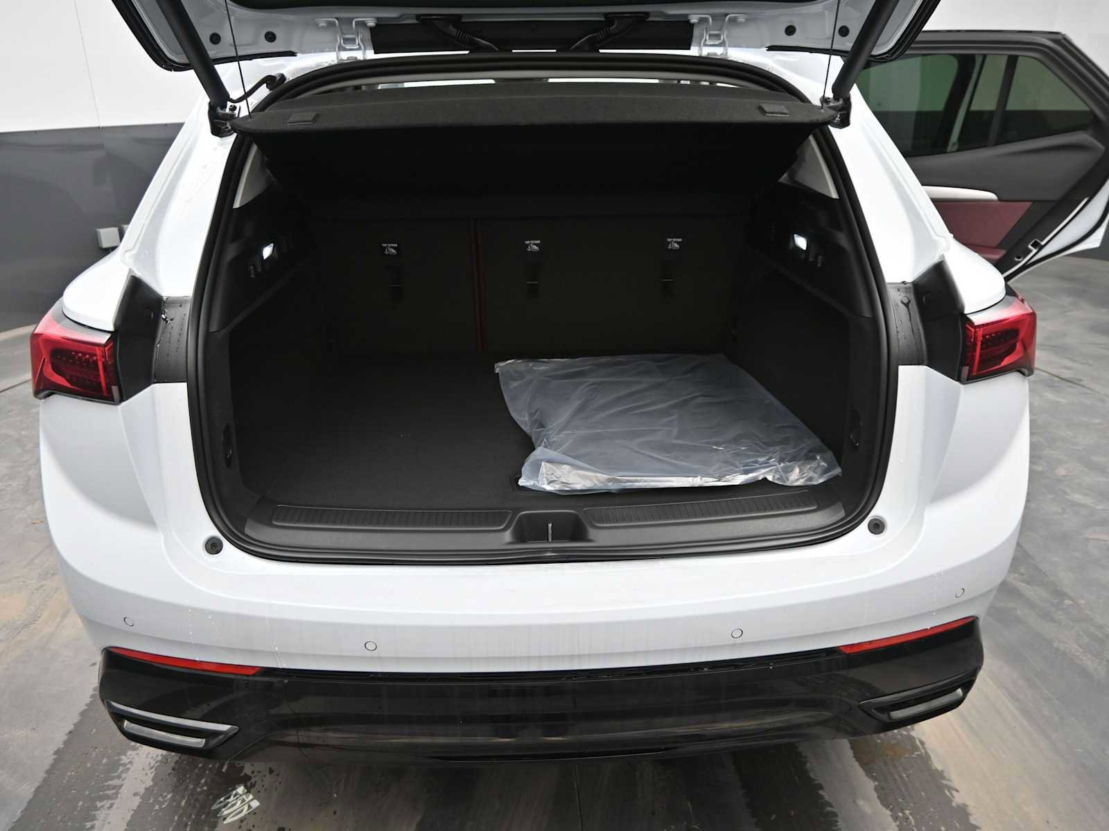 New 2026 Buick Envision Sport Touring image 13