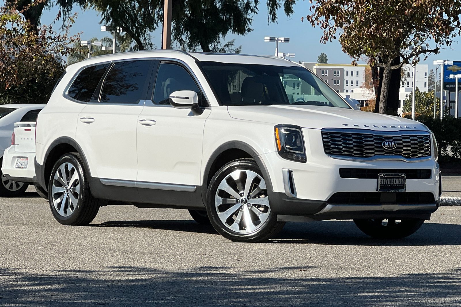 Used 2021 Kia Telluride S image 2