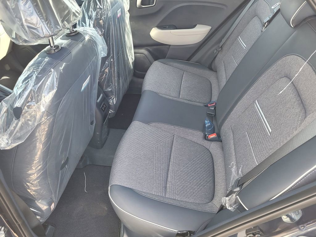 New 2025 Hyundai Venue Limited image 9