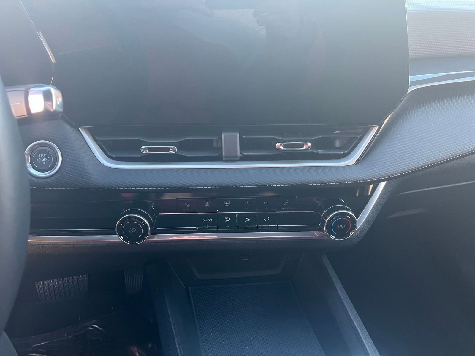 Used 2025 Chevrolet Equinox LT image 18