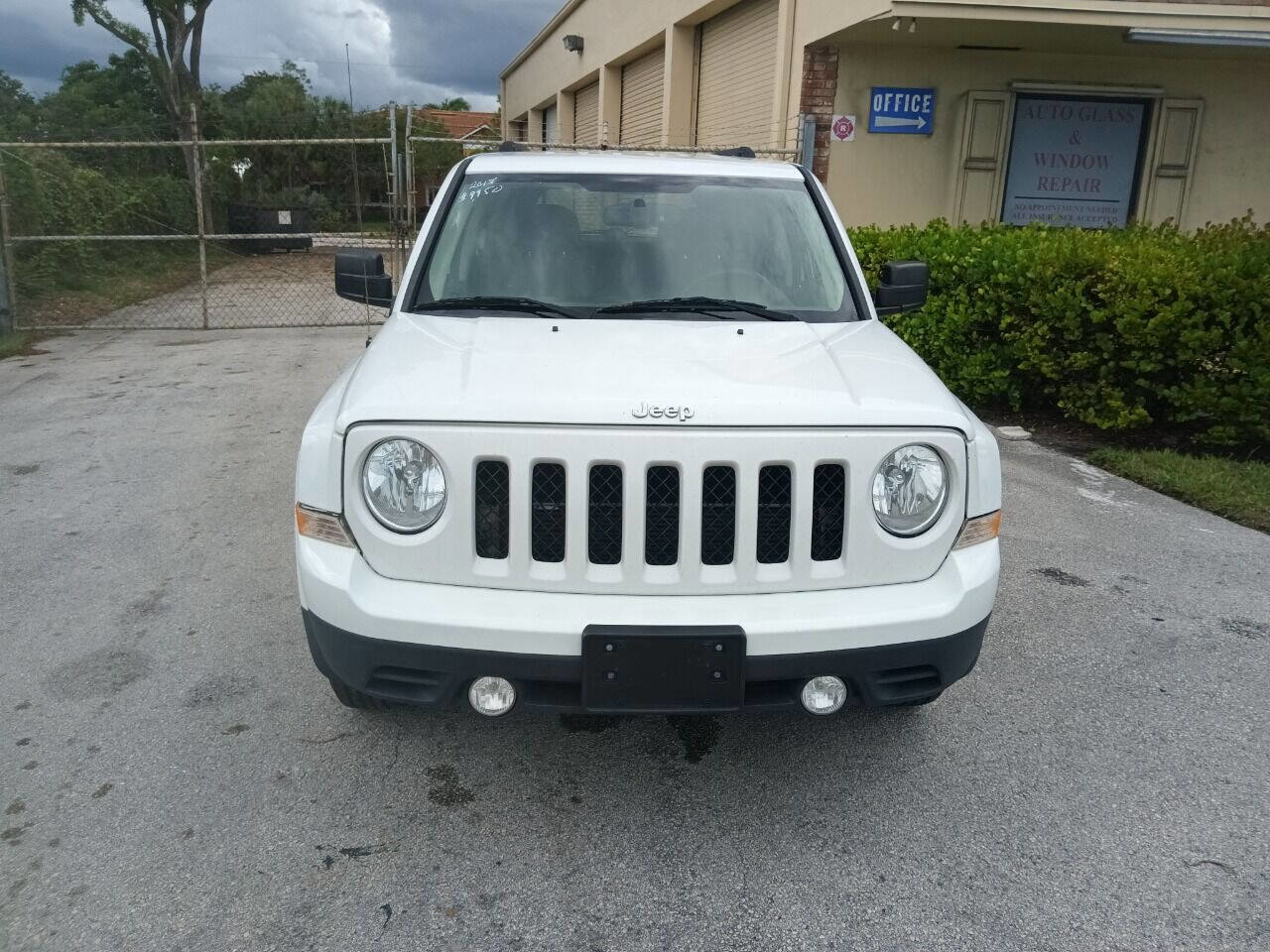 Used 2017 Jeep Patriot Sport w/ Power Value Group image 4