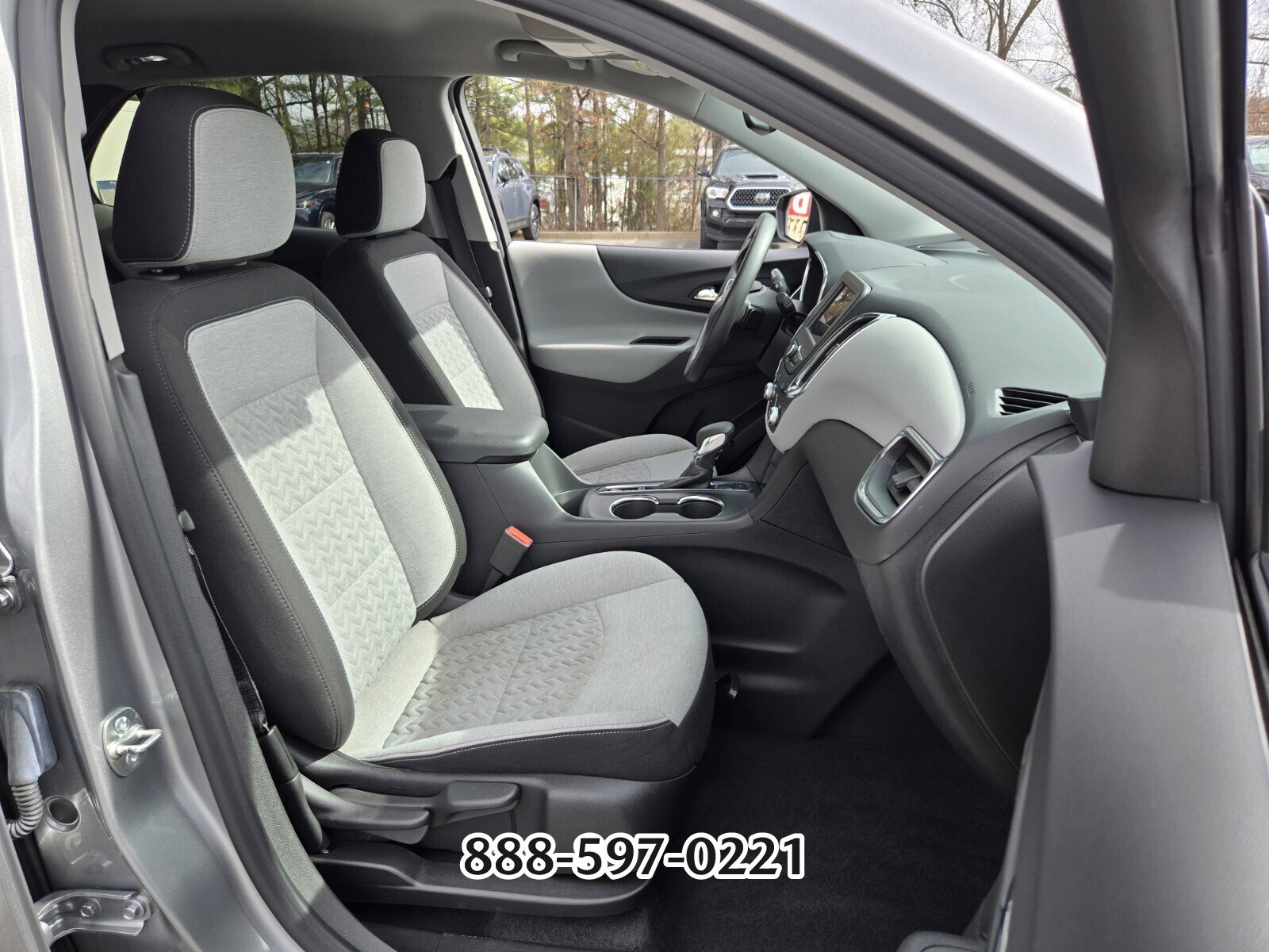 Used 2023 Chevrolet Equinox LT image 19