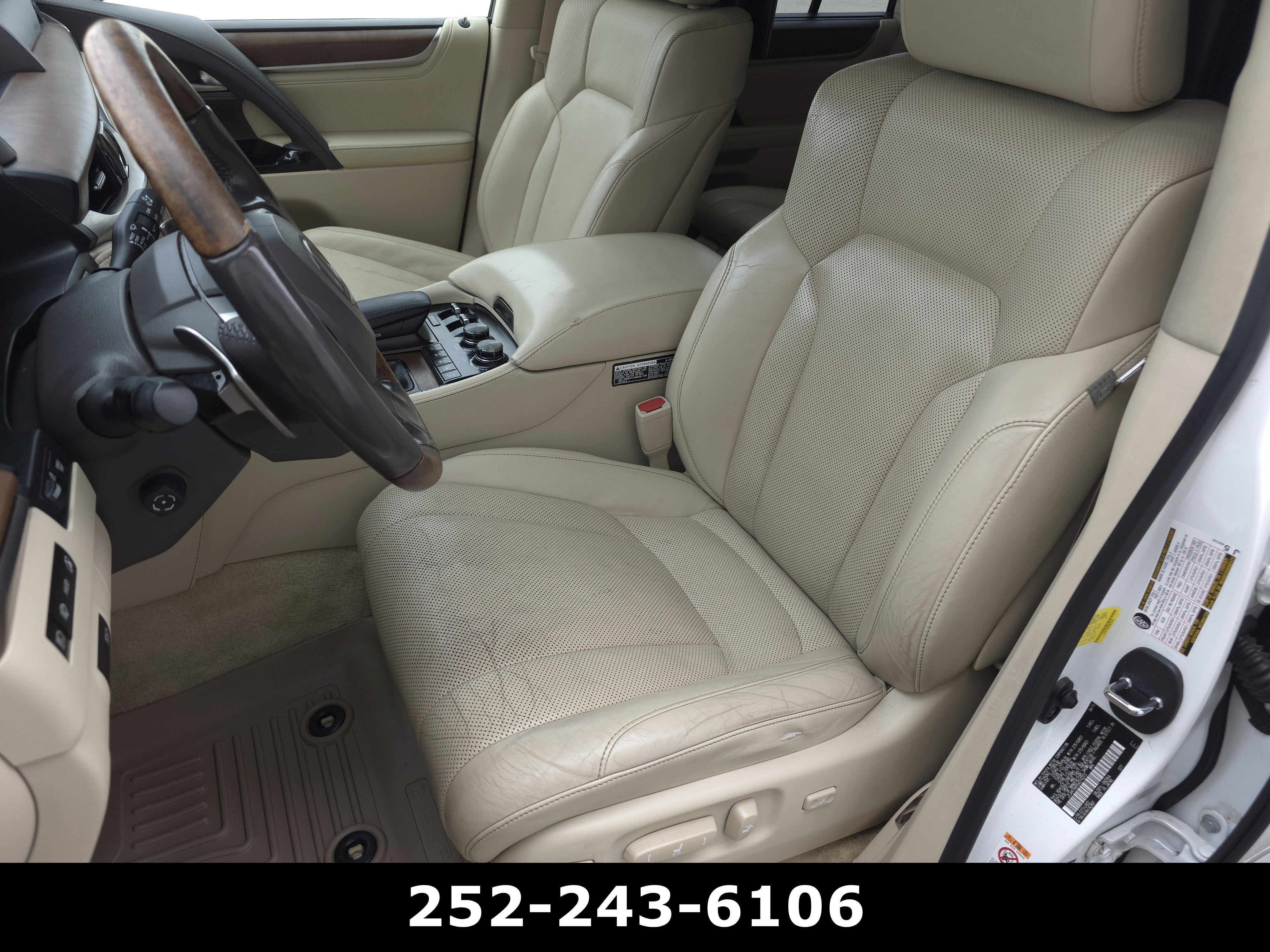 Used 2016 Lexus LX 570 4WD w/ Luxury Package image 10
