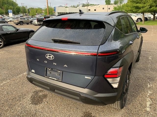 Certified 2024 Hyundai Kona SEL w/ Convenience Package AWD/4WD image 4