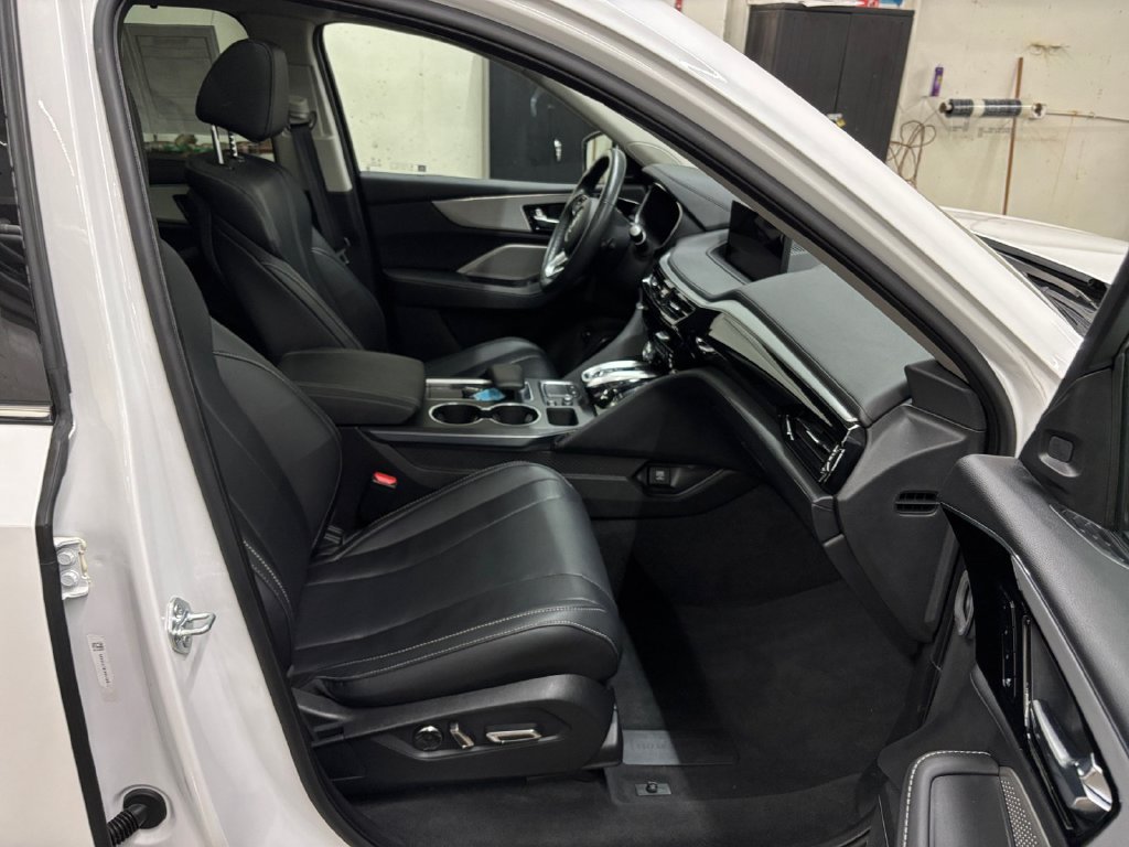 Certified 2024 Acura MDX w/ Technology Package AWD/4WD image 21