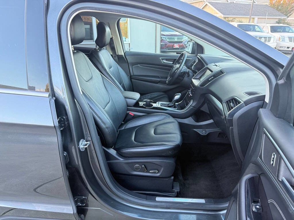 Used 2015 Ford Edge Titanium image 20