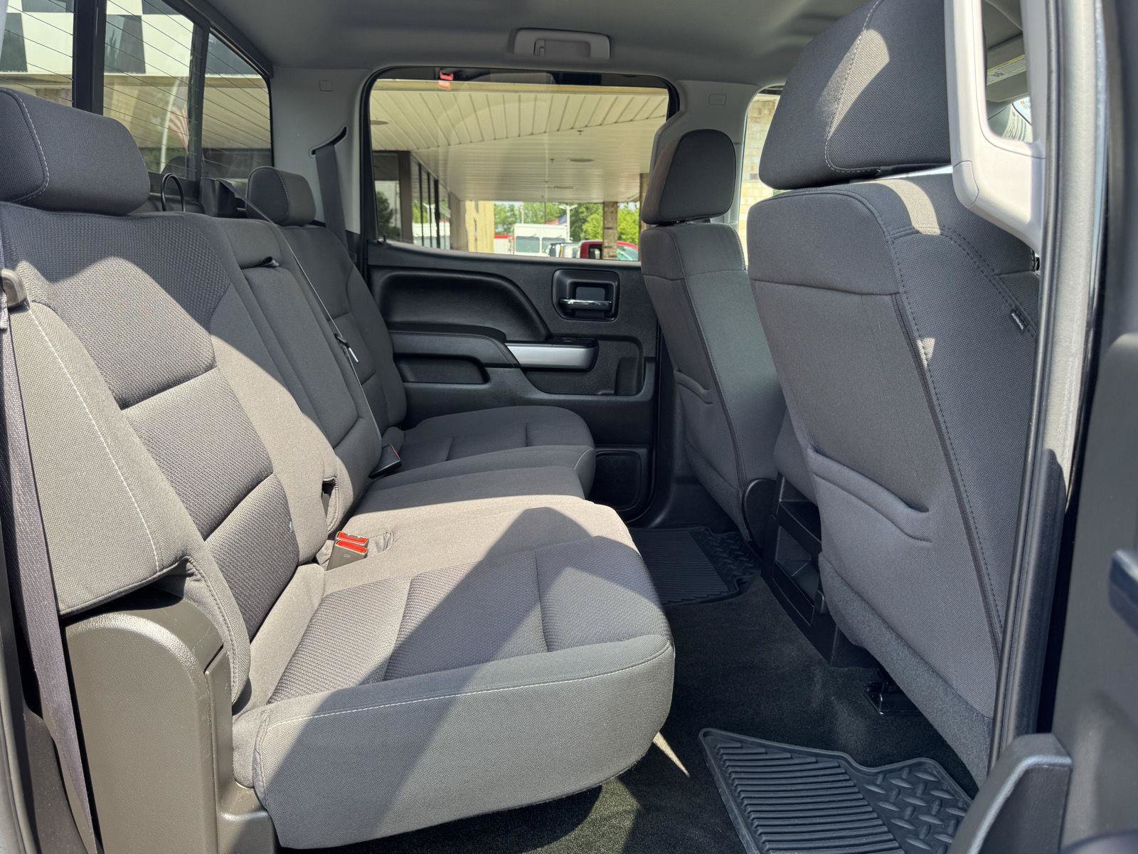 Used 2017 Chevrolet Silverado 1500 LT w/ All Star Edition AWD/4WD image 29