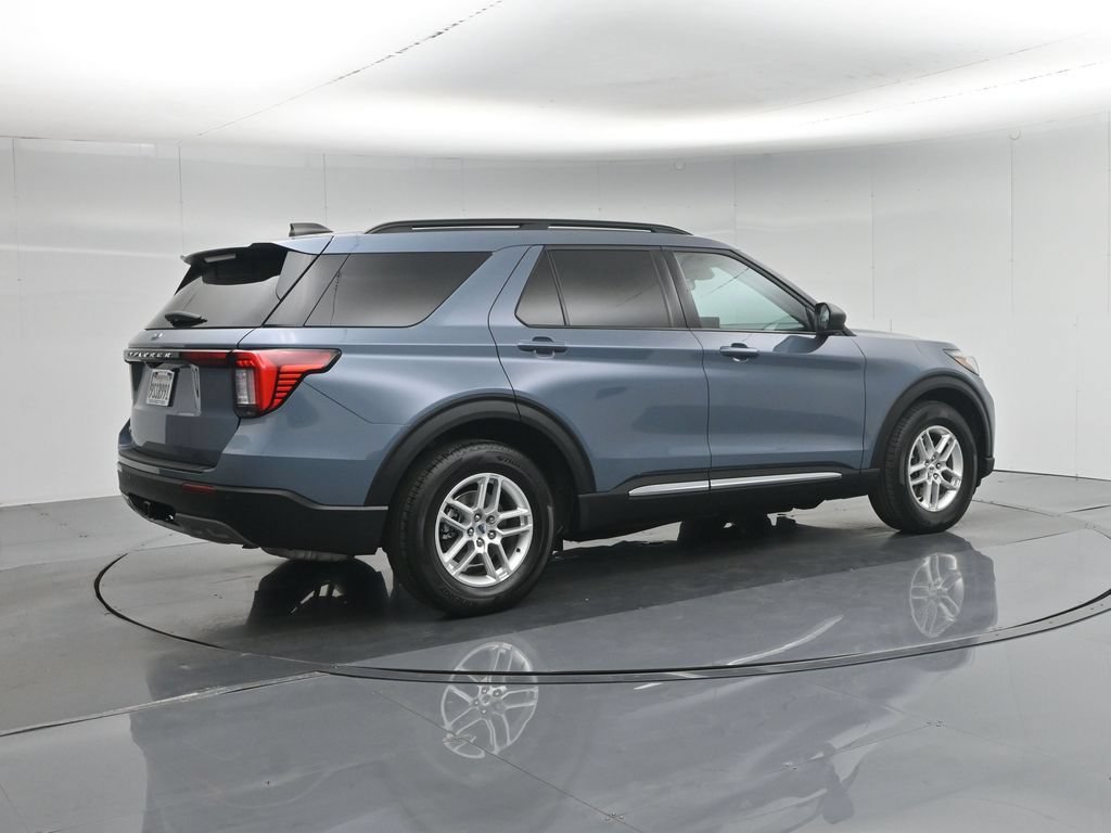 Used 2025 Ford Explorer Active w/ Active Comfort Package RWD image 30