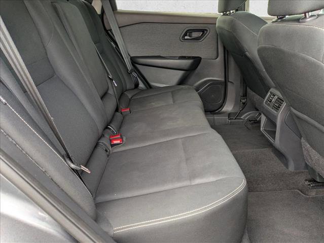 Used 2023 Nissan Rogue S image 19