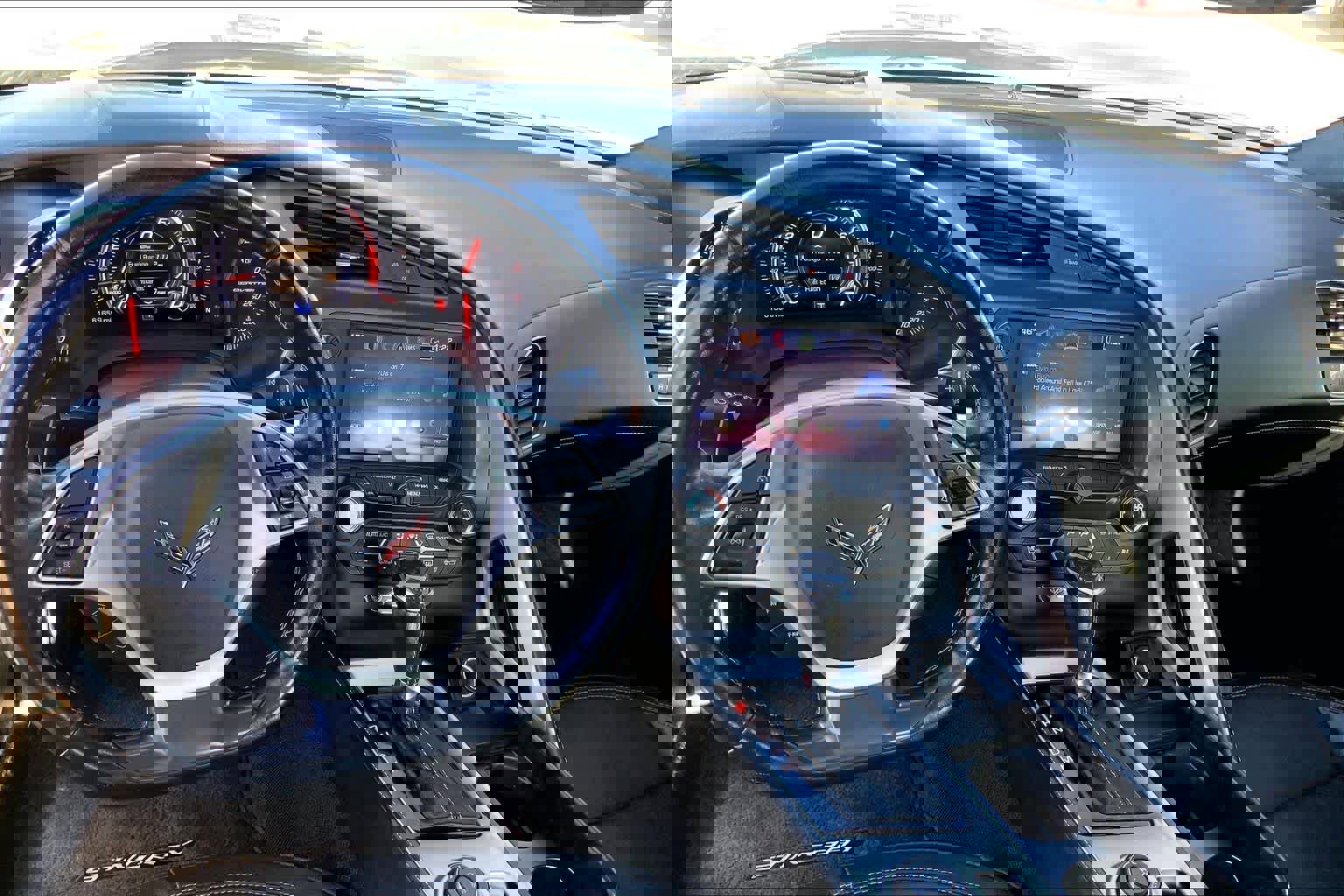 Used 2017 Chevrolet Corvette Stingray Coupe image 16