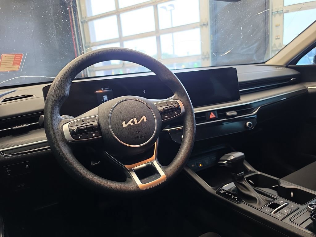 Used 2025 Kia K5 LXS FWD image 19