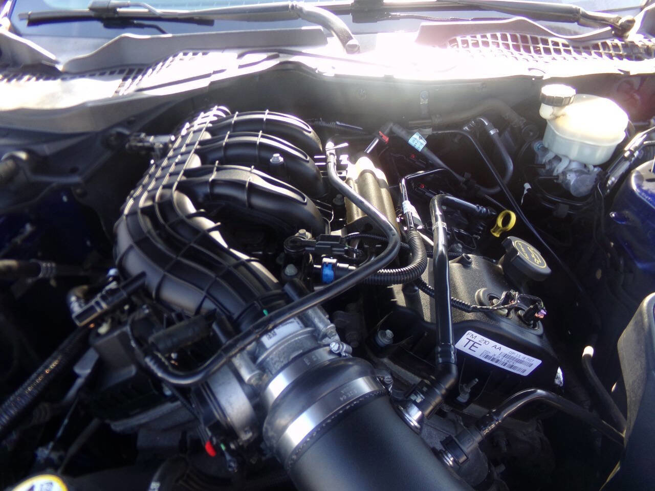 Used 2015 Ford Mustang Coupe RWD image 33