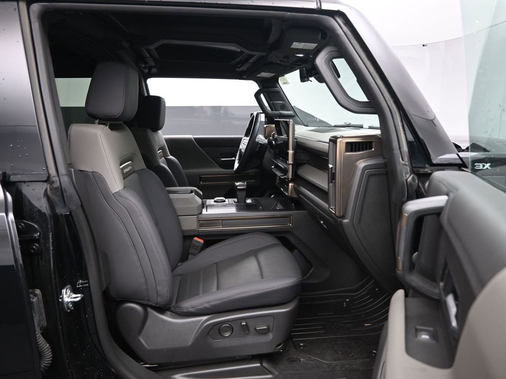 Used 2025 GMC Hummer EV 3X w/ LPO, Sport Package image 27