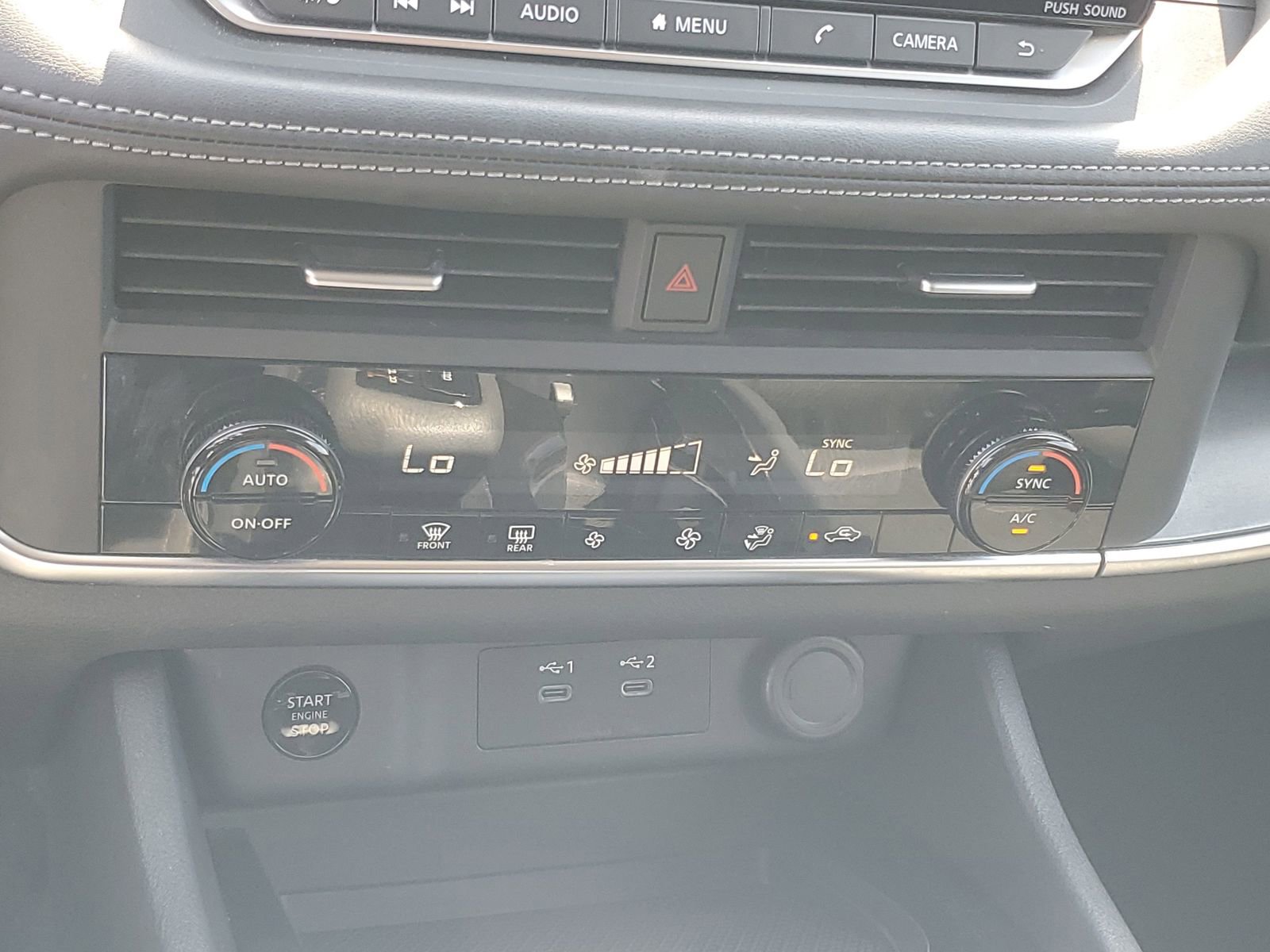 Used 2024 Nissan Rogue SV FWD image 18