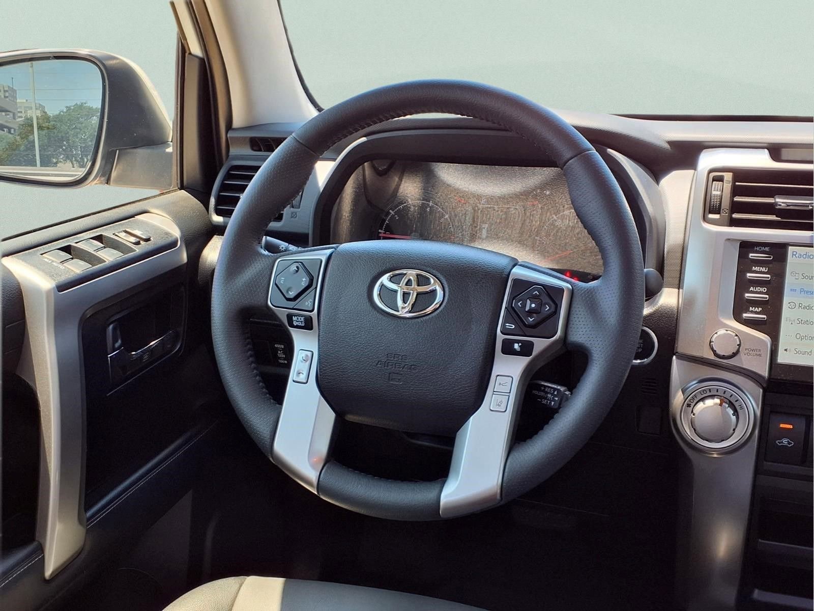 Used 2021 Toyota 4Runner SR5 Premium w/ Moonroof Package RWD image 13