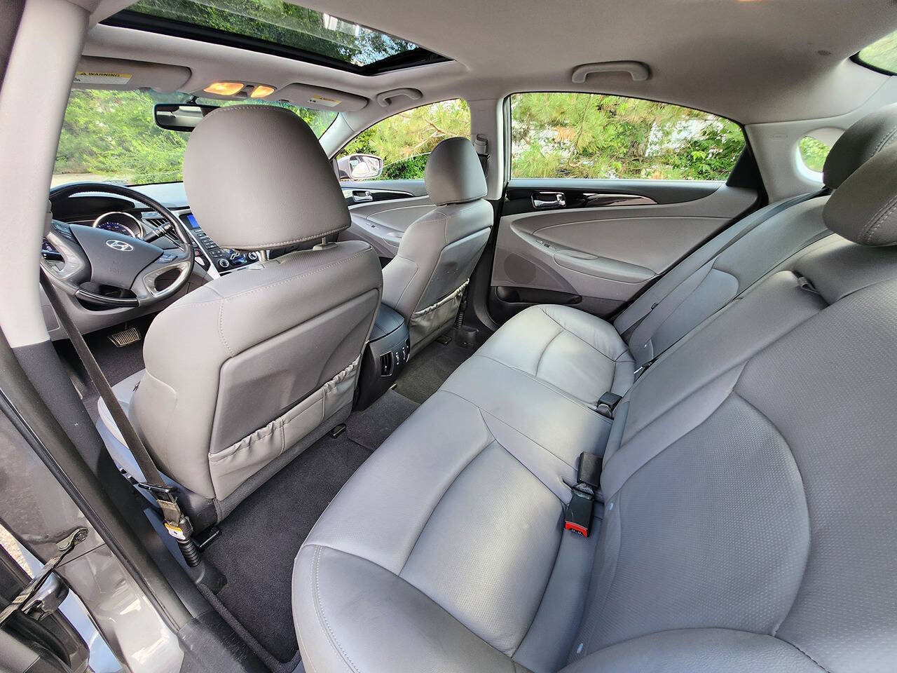 Used 2011 Hyundai Sonata Limited FWD image 13