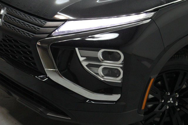 New 2026 Mitsubishi Eclipse Cross LE AWD/4WD image 2