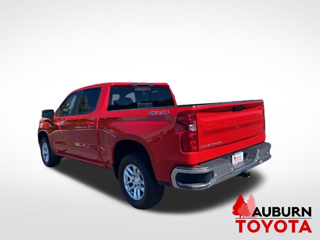 Used 2023 Chevrolet Silverado 1500 LT w/ Convenience Package II AWD/4WD image 5