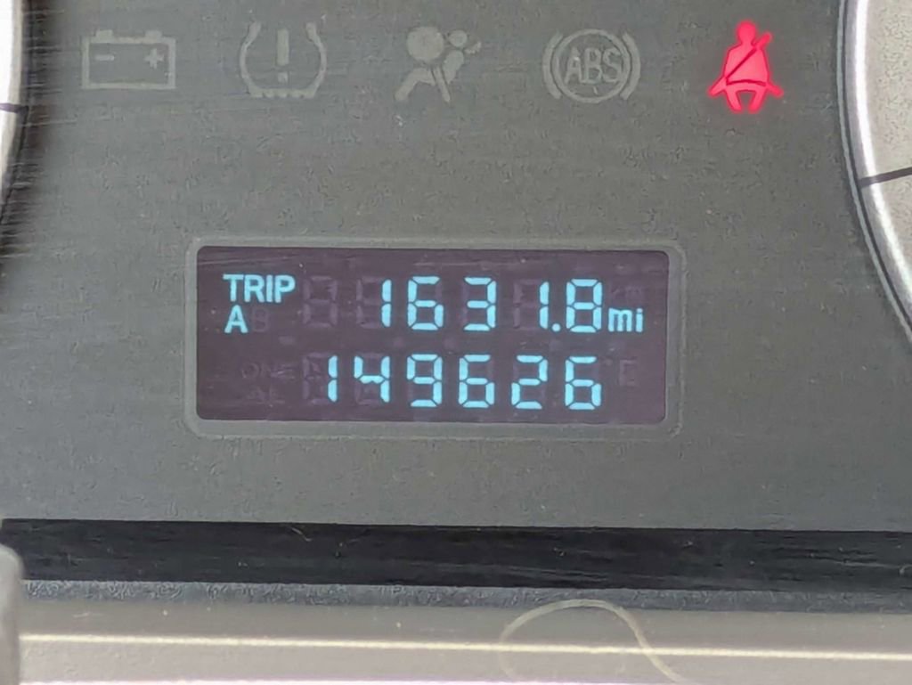 Used 2010 Ford Escape XLS image 41