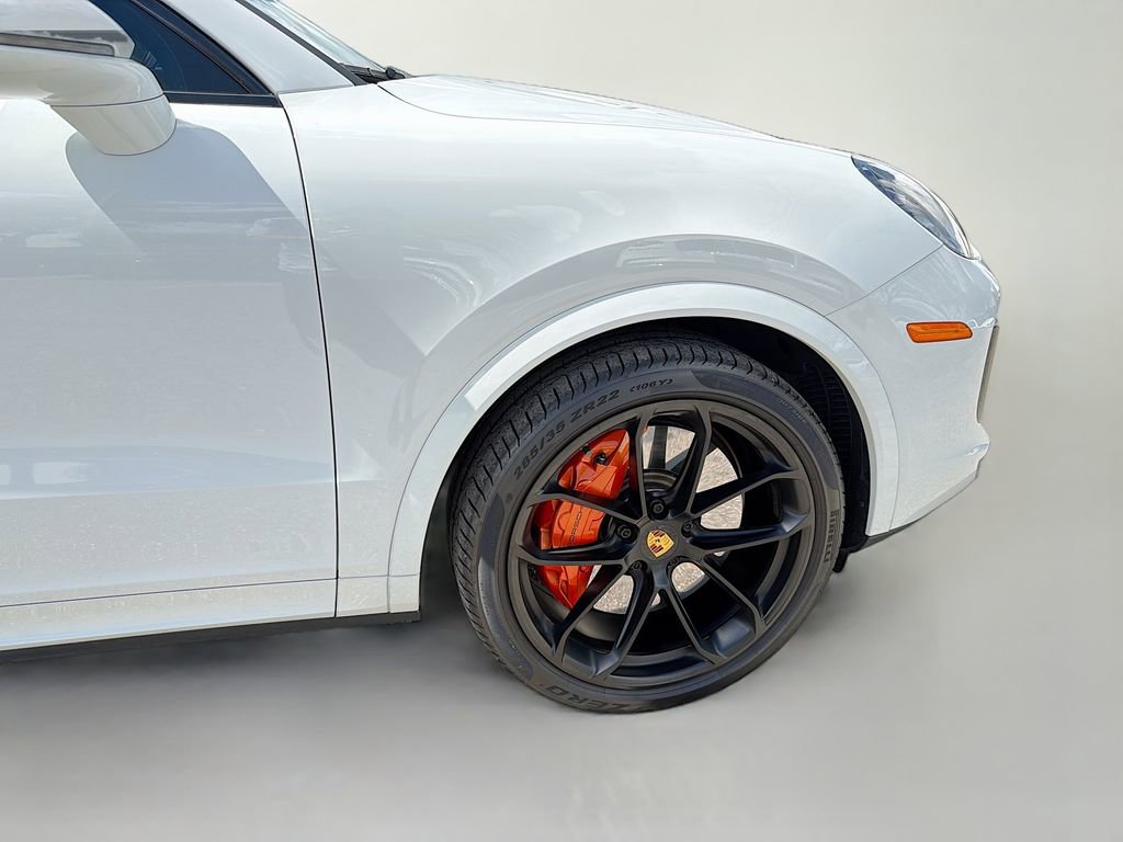 Used 2020 Porsche Cayenne Turbo image 48