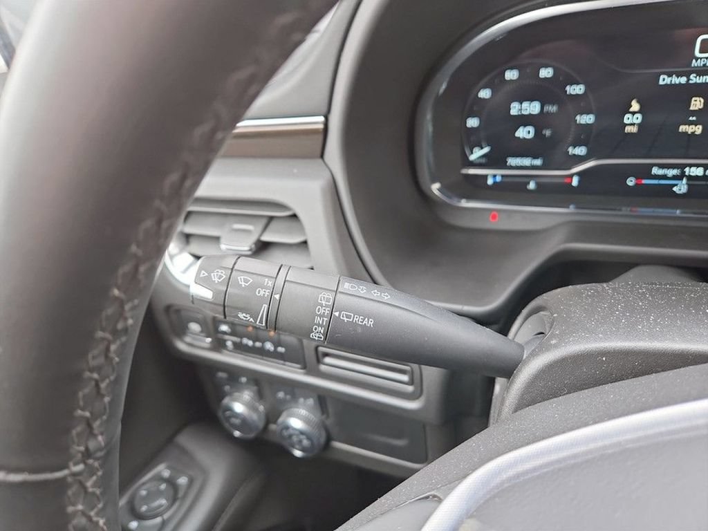Used 2024 GMC Yukon SLE AWD/4WD image 17