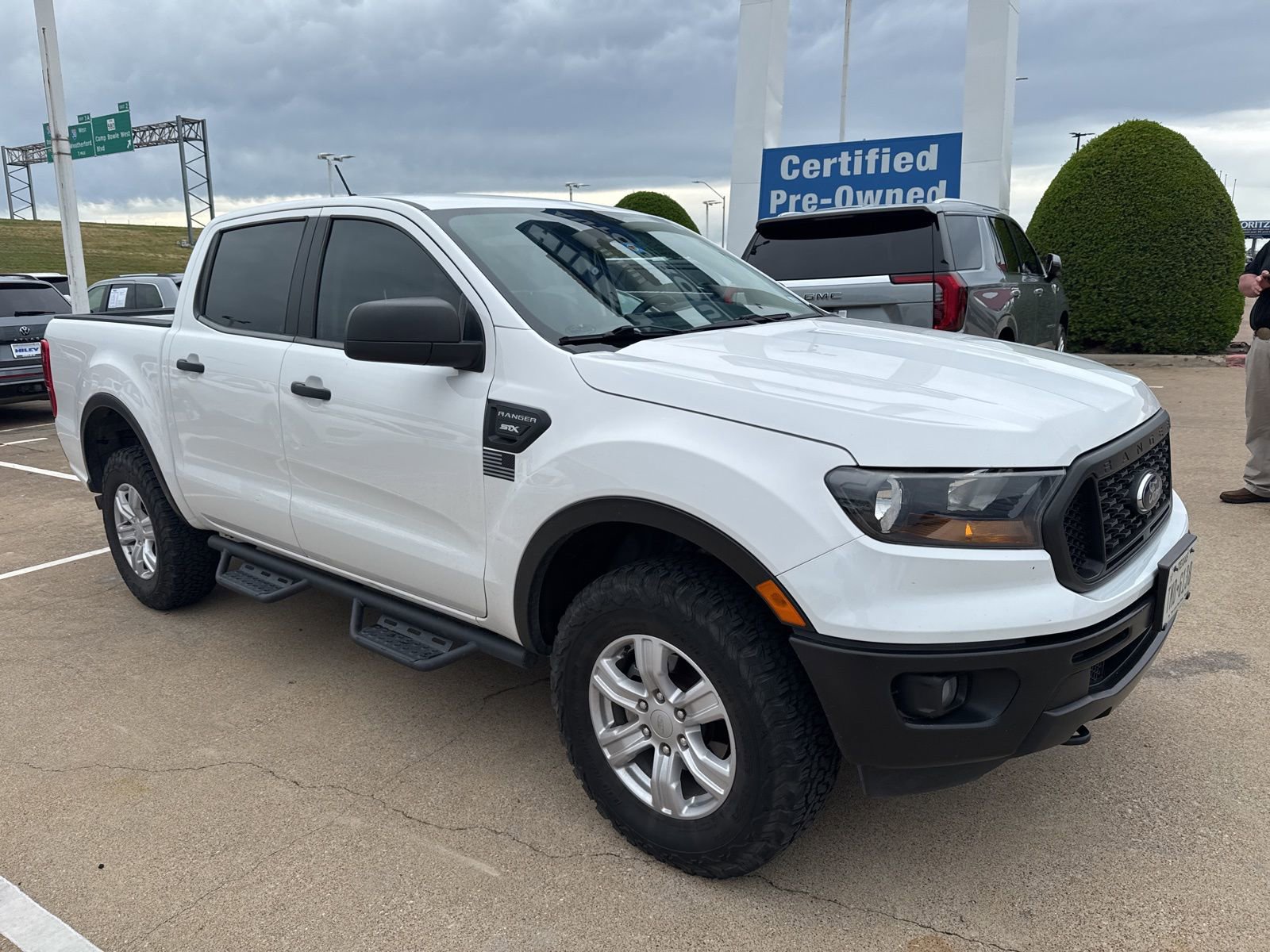 Used 2019 Ford Ranger XL w/ Equipment Group 101A Mid image 3