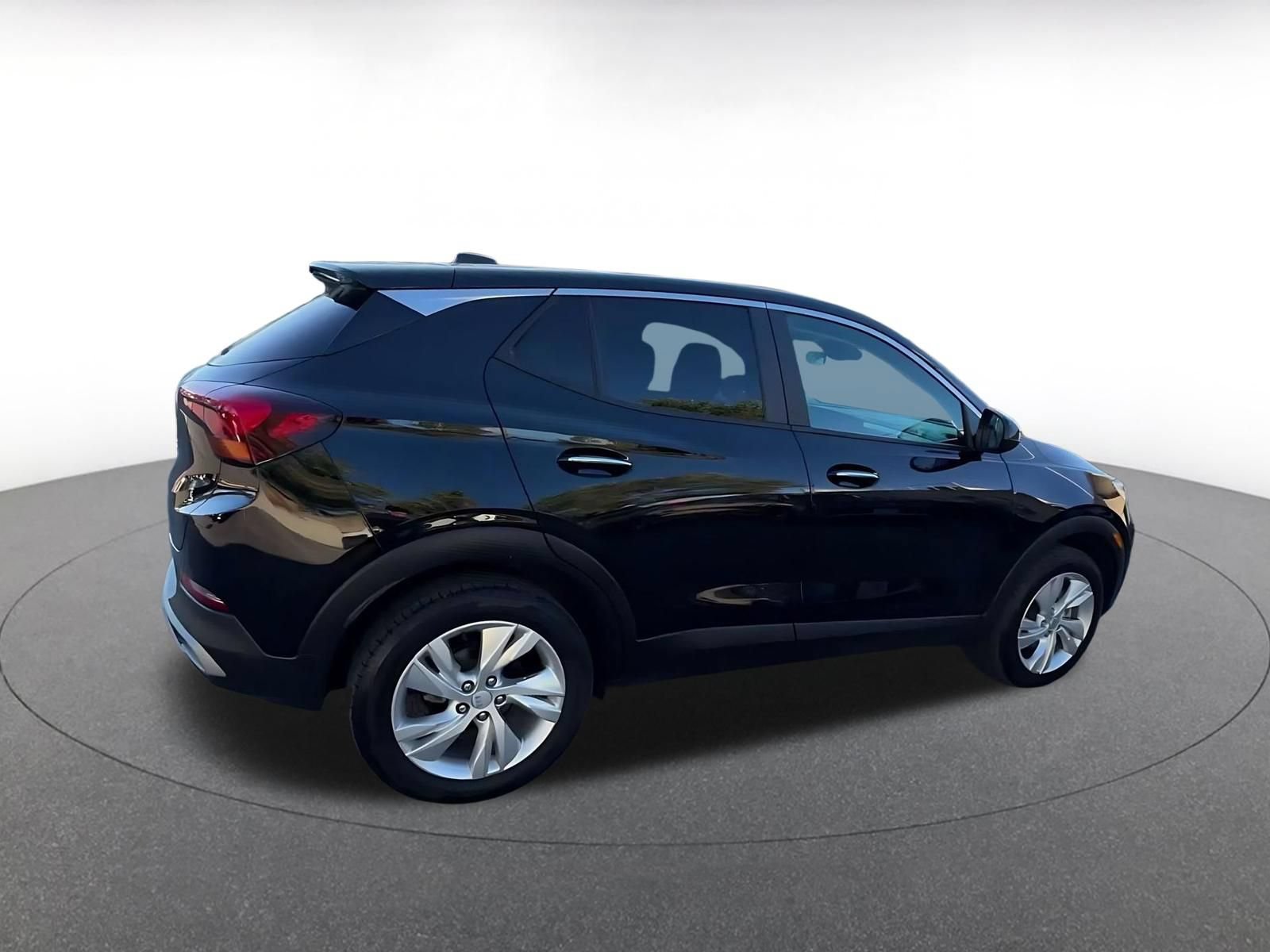 Used 2025 Buick Encore GX Preferred AWD/4WD image 13