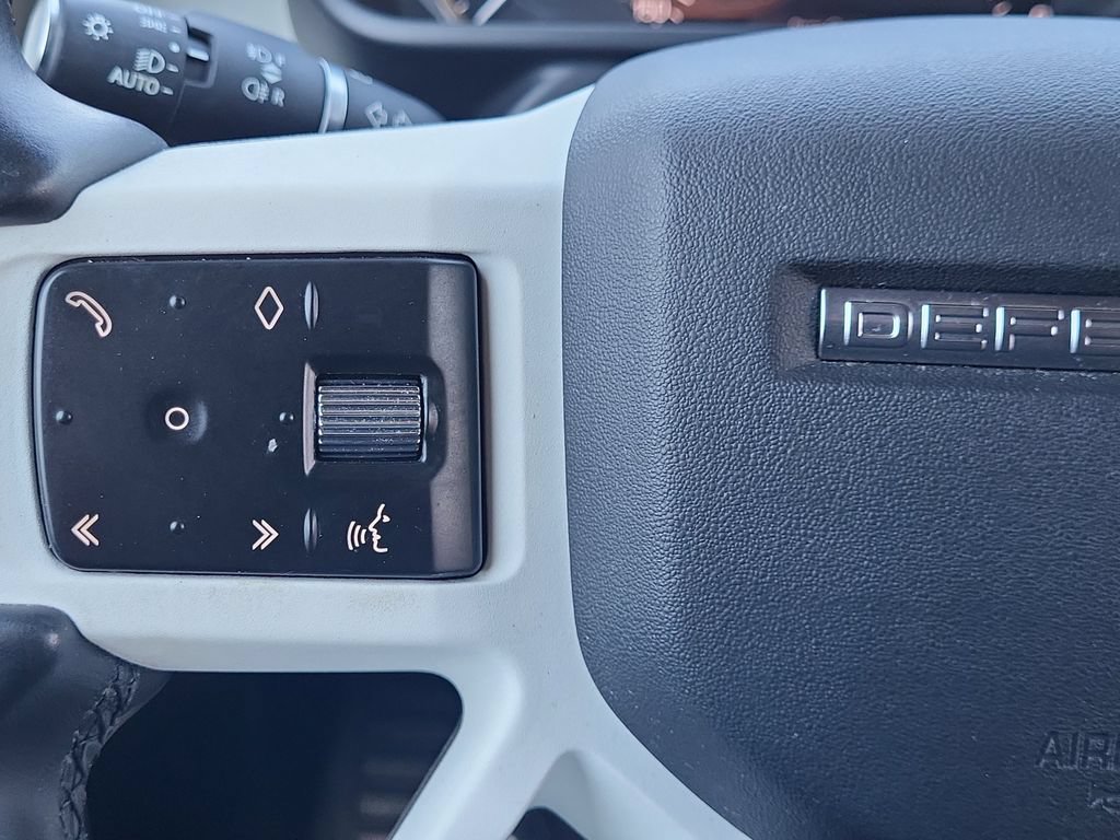 Used 2023 Land Rover Defender 110 SE AWD/4WD image 25