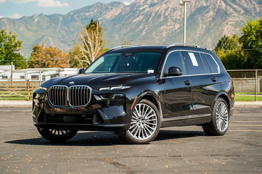 Used 2023 BMW X7 xDrive40i w/ Parking Assistance Package