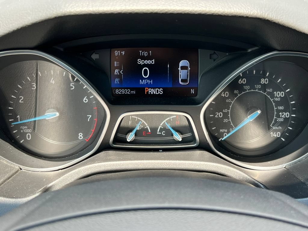 Used 2018 Ford Focus Titanium w/ Titanium Technology Package FWD image 18