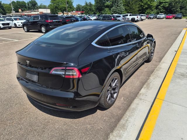 Used 2019 Tesla Model 3 Mid Range RWD image 6