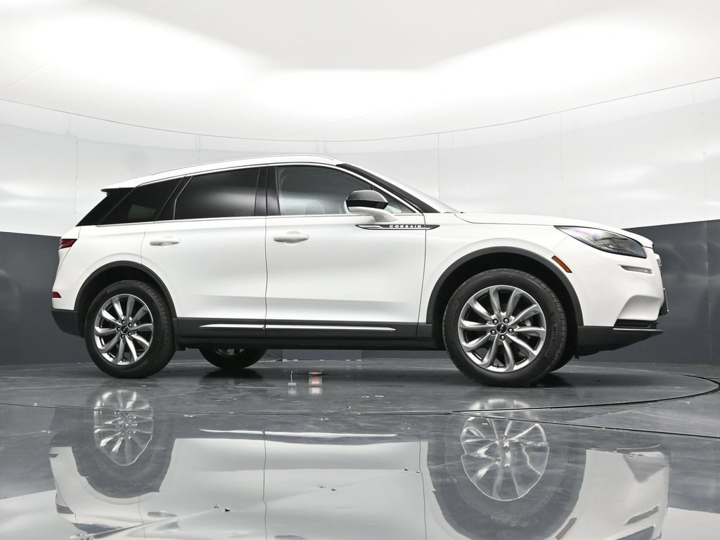 Used 2022 Lincoln Corsair AWD w/ Premium Package image 56