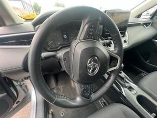 Used 2025 Toyota Corolla Cross LE image 15