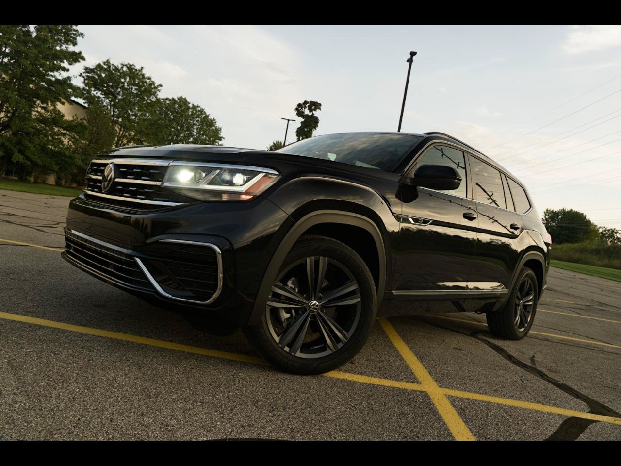 Used 2021 Volkswagen Atlas SE AWD/4WD image 1